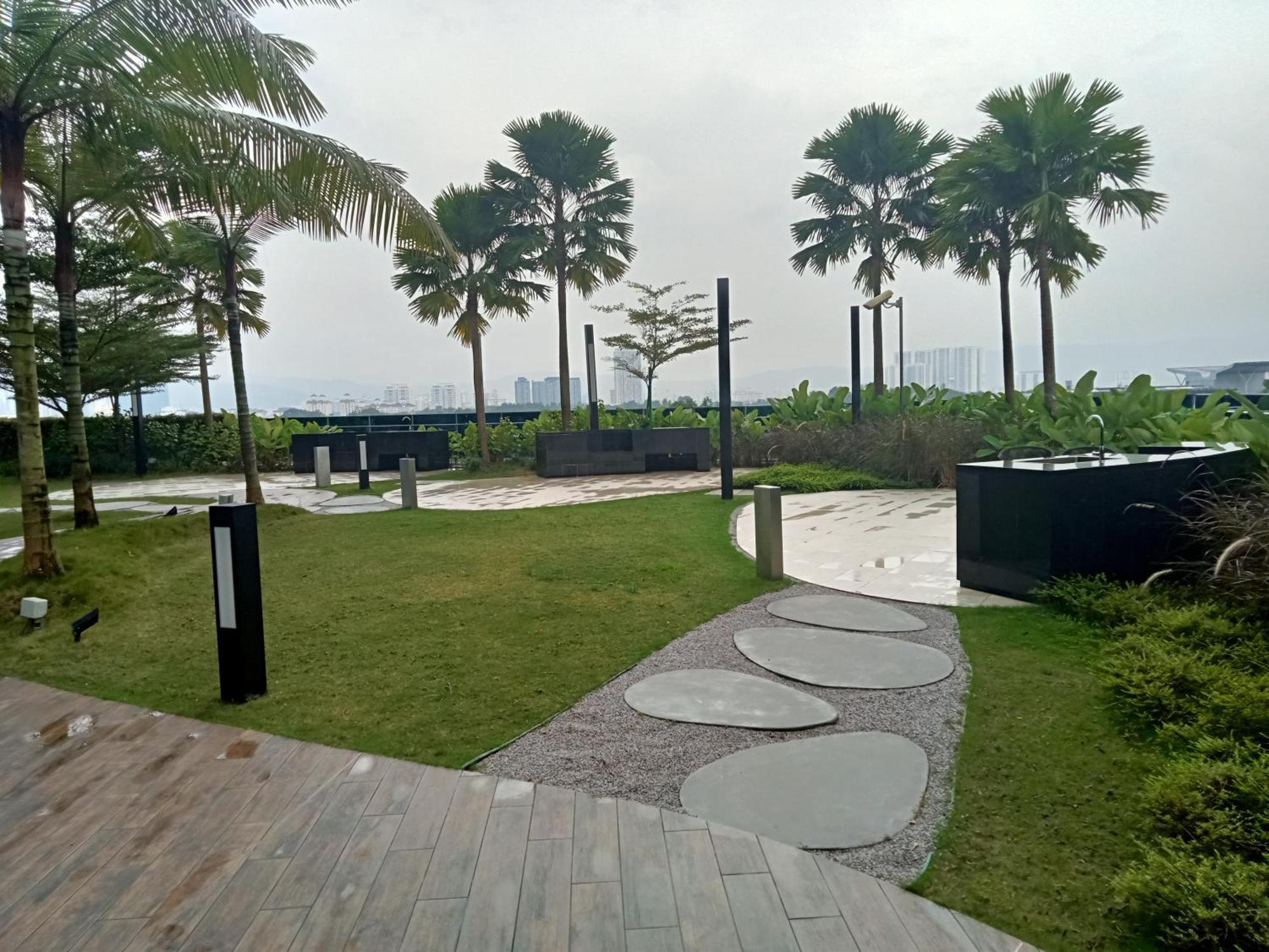 Astra @ Eaton Residences Kl Kuala Lumpur Exterior photo